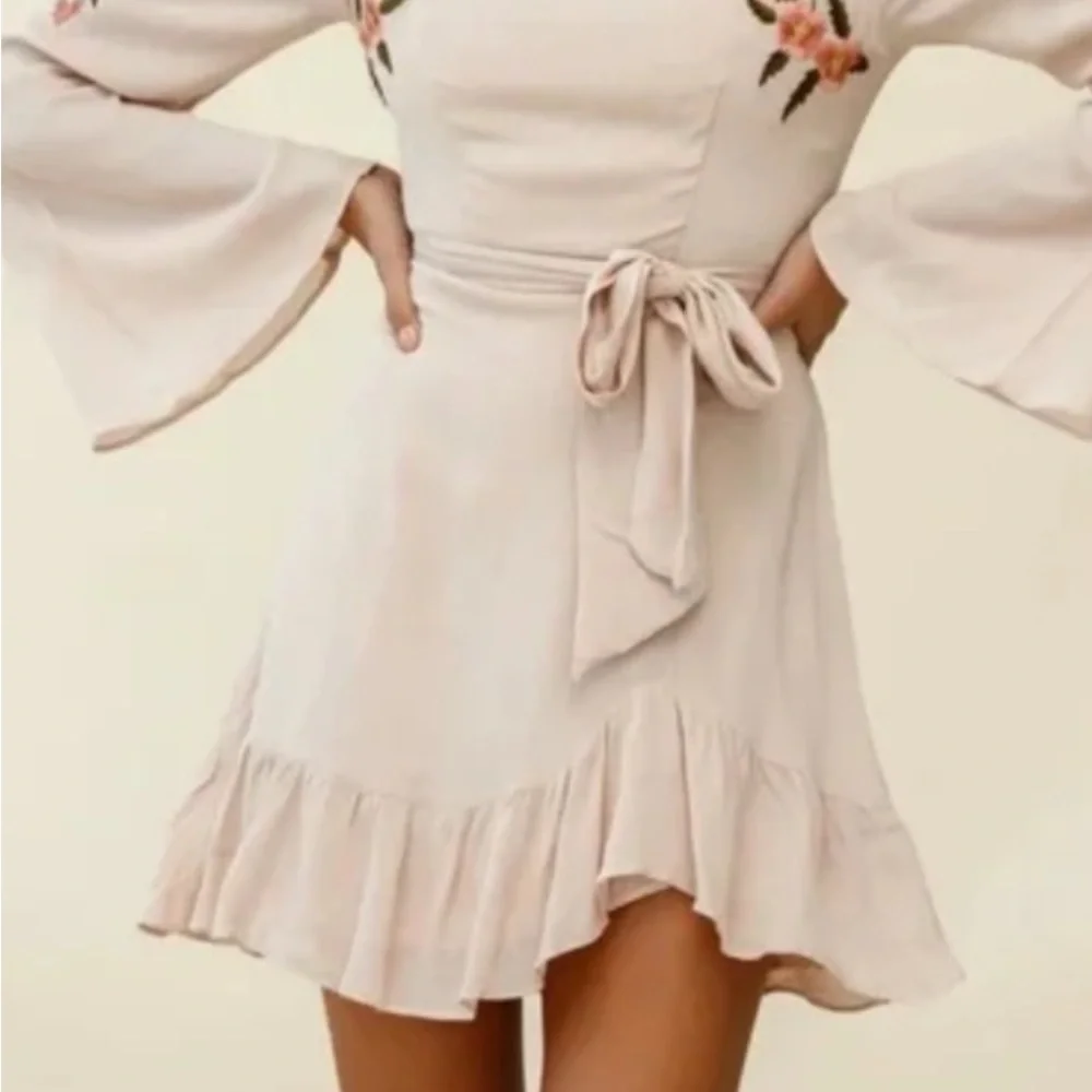 Selfie Leslie Cream Dress with Floral Embroidery - Picture 2 of 4